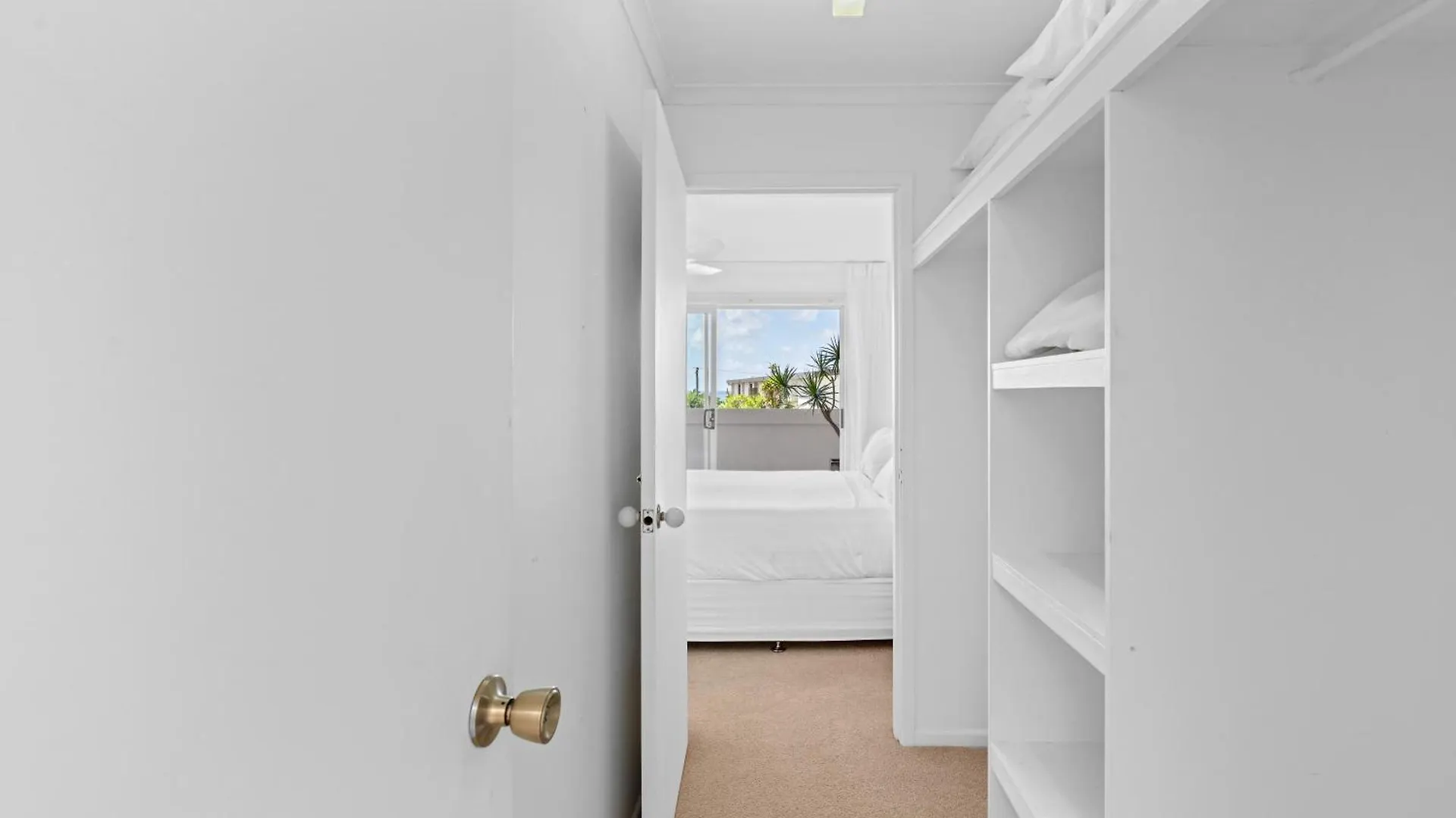 Sun Soaked Apartment Lennox Head